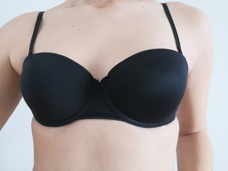 Naakte gelekte OnlyFans-foto van Nina