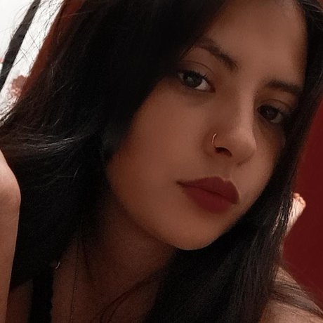 Naakte gelekte OnlyFans-foto van Beln