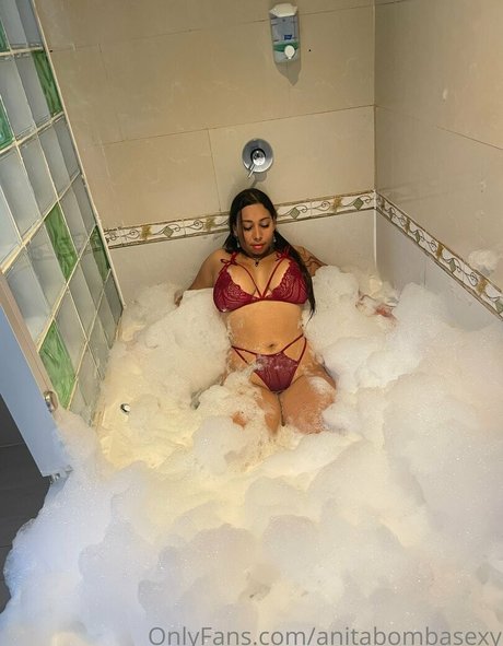 Anitabombasexy