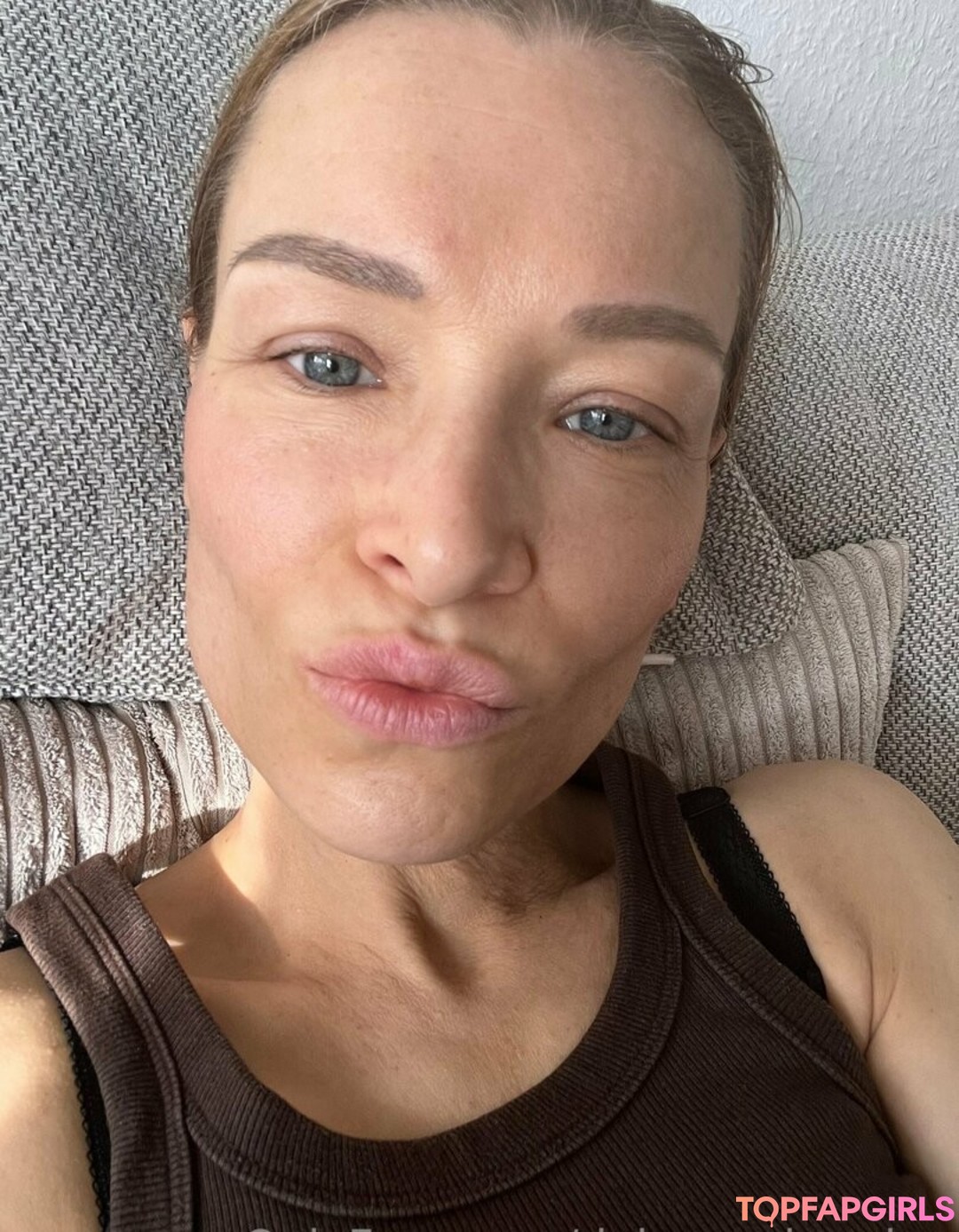 Naakte gelekte OnlyFans-foto van Daisyvanheyden #49 Naakte gelekte OnlyFans-foto van Daisyvanheyden #49