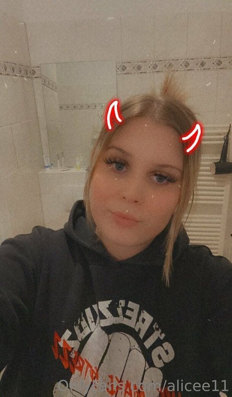 Alicee11
