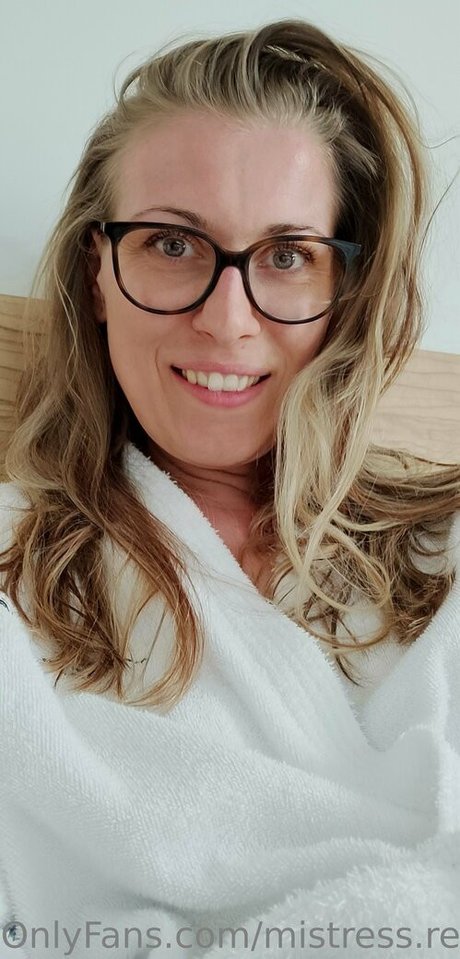 Naakte gelekte OnlyFans-foto van Mistressremmel