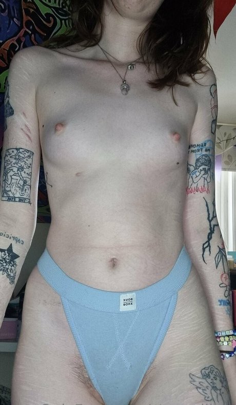 Naakte gelekte OnlyFans-foto van Starrmillies