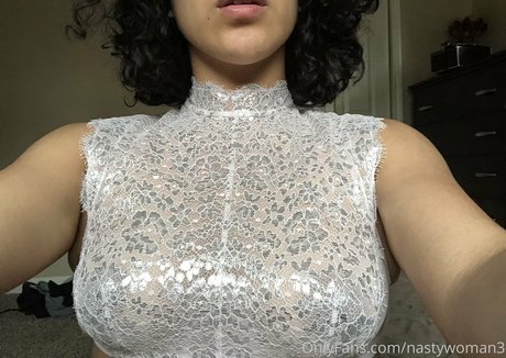 Naakte gelekte OnlyFans-foto van Nastywoman3
