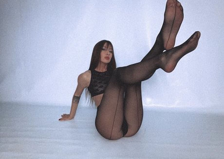 Naakte gelekte OnlyFans-foto van Anastasia Steklova
