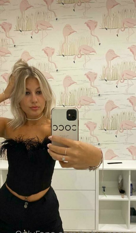Naakte gelekte OnlyFans-foto van Babyyzoeyy