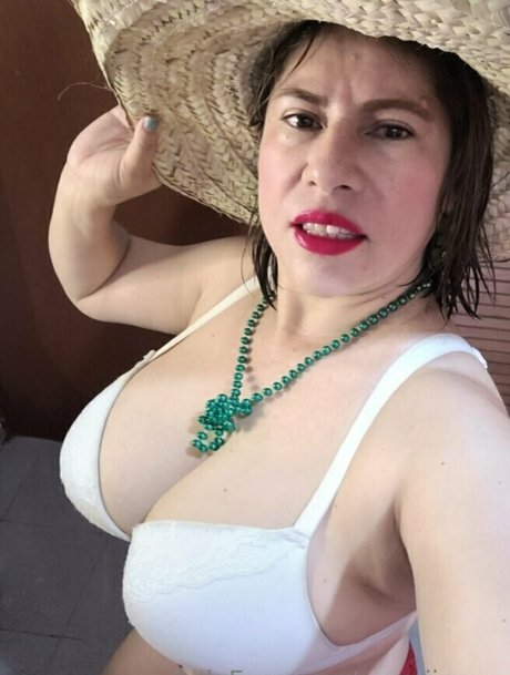 Naakte gelekte OnlyFans-foto van Normiiof