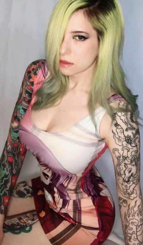 Naakte gelekte OnlyFans-foto van Candie Bolton