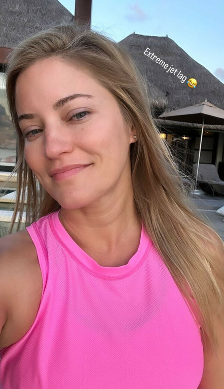Naakte gelekte OnlyFans-foto van Ijustine