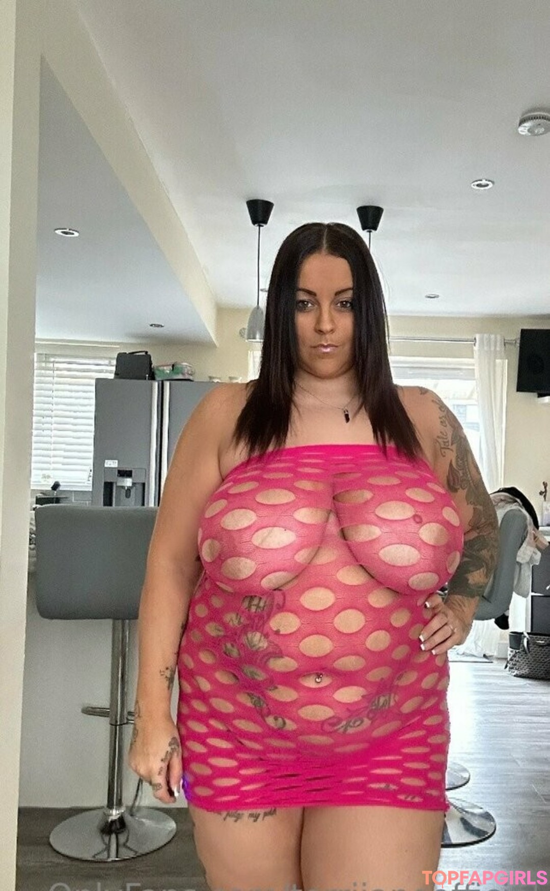 Naakte gelekte OnlyFans-foto van Terrijaneofficial #1101