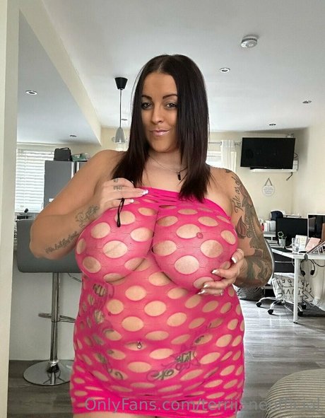 Terrijaneofficial