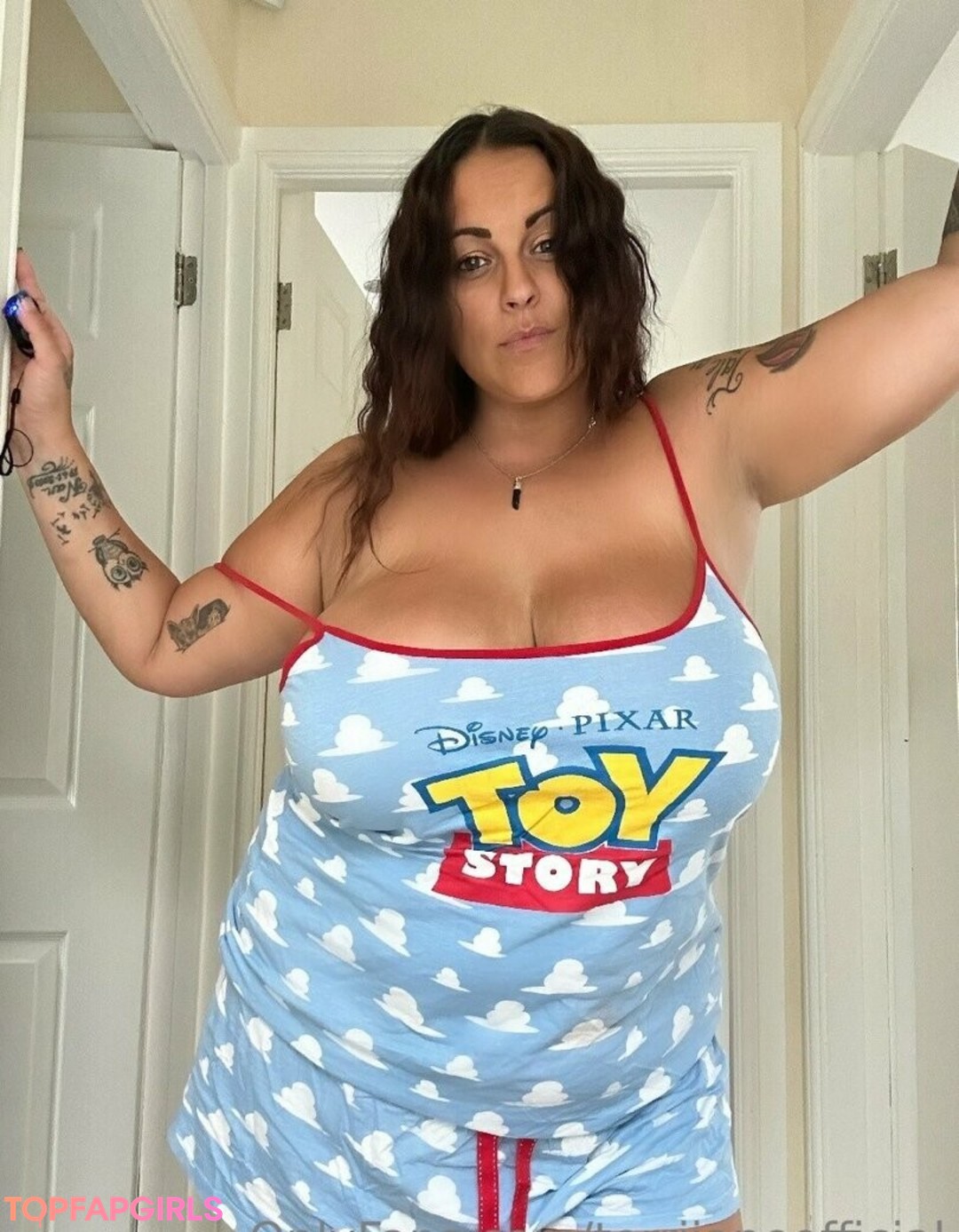 Naakte gelekte OnlyFans-foto van Terrijaneofficial #1179