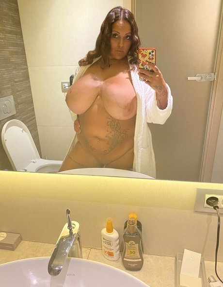 Terrijaneofficial