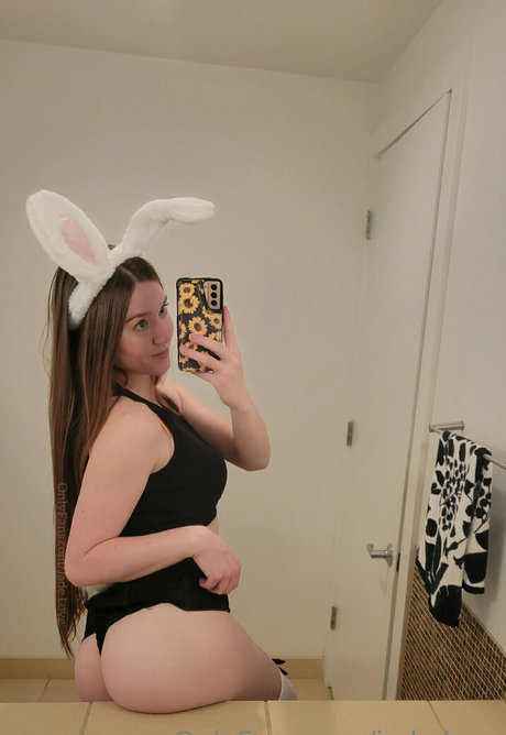 Naakte gelekte OnlyFans-foto van Jadelove