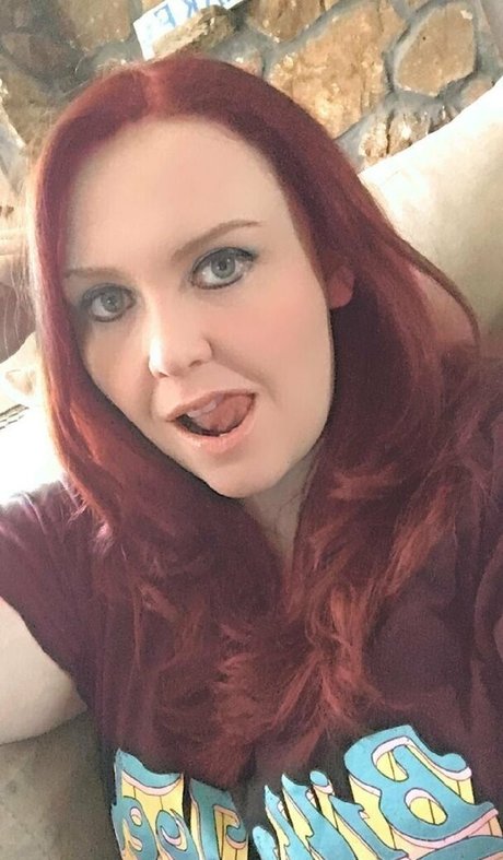 Naakte gelekte OnlyFans-foto van Vintagewitchteaze