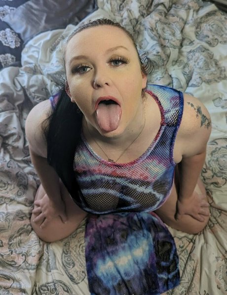Naakte gelekte OnlyFans-foto van Vintagewitchteaze
