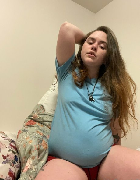 Naakte gelekte OnlyFans-foto van Snackupjackie
