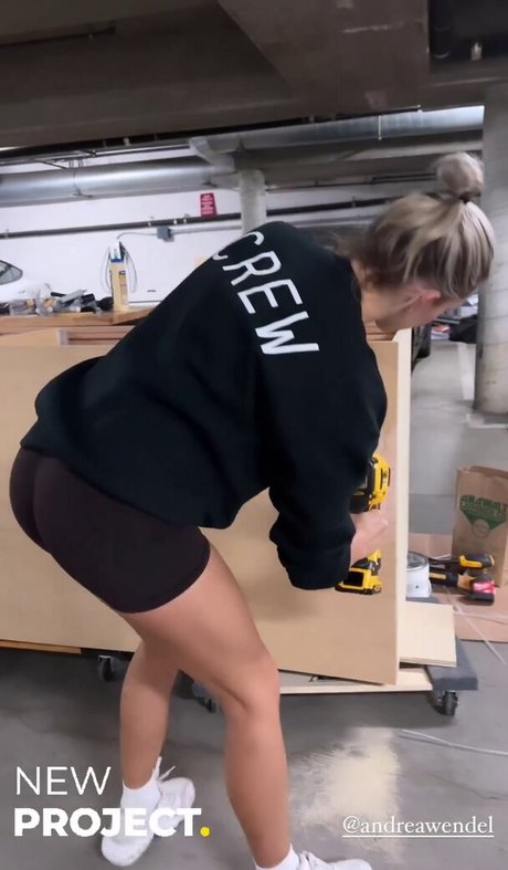 Naakte gelekte OnlyFans-foto van Andrea Wendel