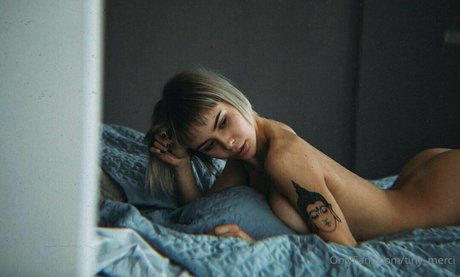 Naakte gelekte OnlyFans-foto van Delieva