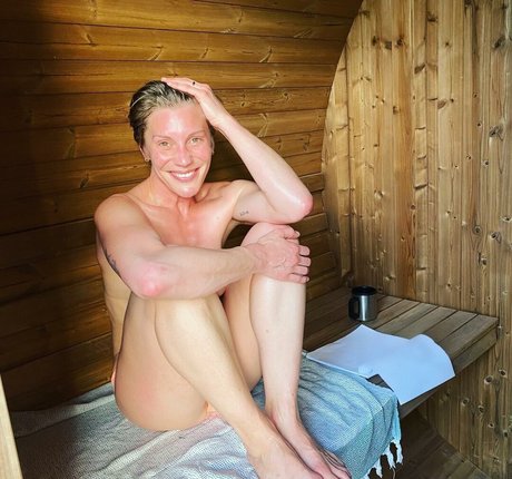 Katee Sackhoff