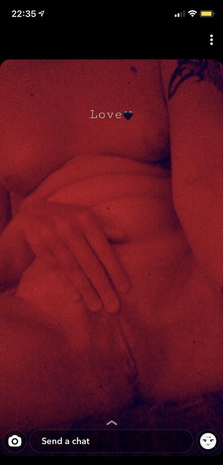 Naakte gelekte OnlyFans-foto van Freckles And Roses