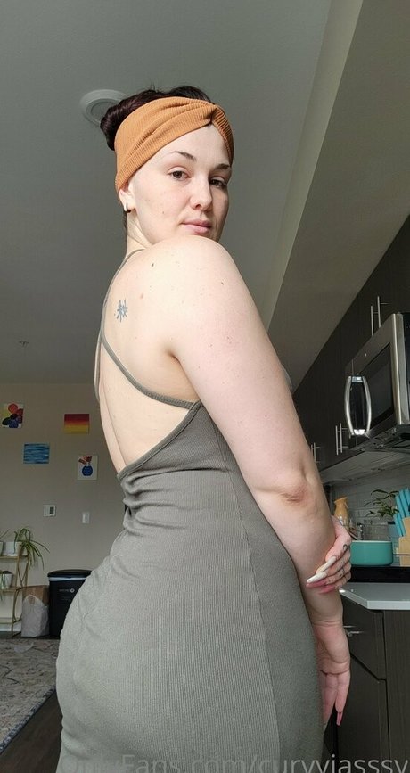 Curvyjasssy