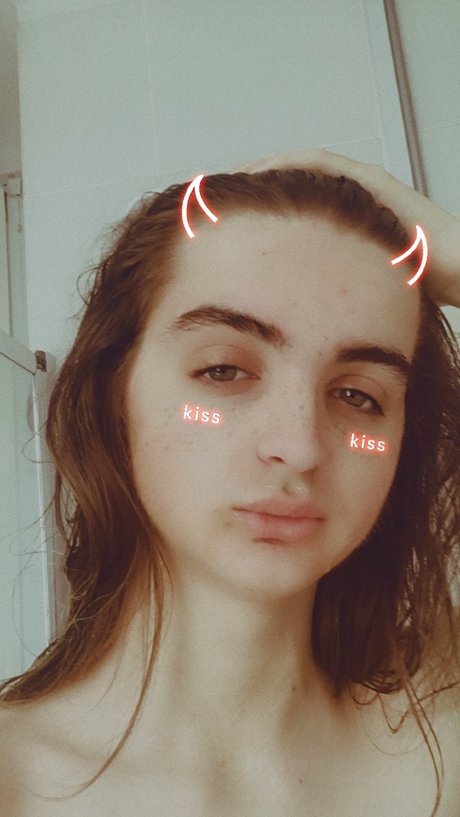 Naakte gelekte OnlyFans-foto van Nova