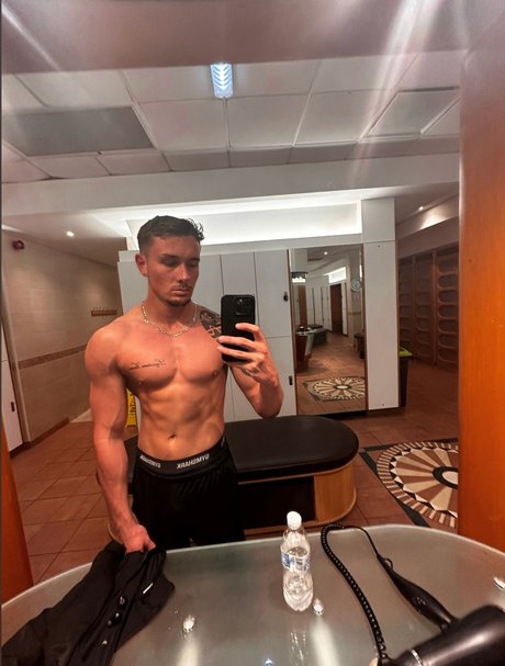 Naakte gelekte OnlyFans-foto van Alexi Jordan