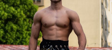 Naakte gelekte OnlyFans-foto van  Aesthetic Gym God 