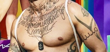 Naakte gelekte OnlyFans-foto van Alexy Tyler