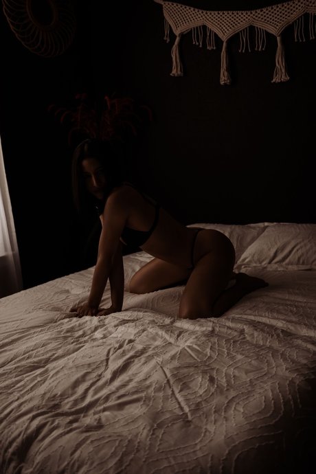 Naakte gelekte OnlyFans-foto van Gigi