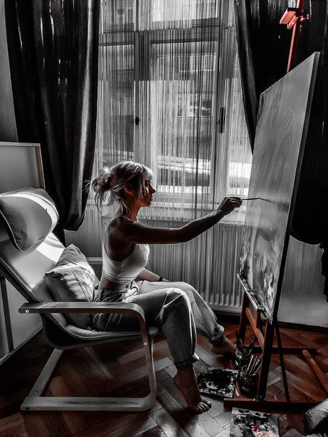 Naakte gelekte OnlyFans-foto van Oana Muraru  Art