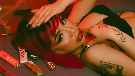 Naakte gelekte OnlyFans-foto van Angela 