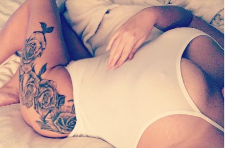 Naakte gelekte OnlyFans-foto van Lee Elizabeth