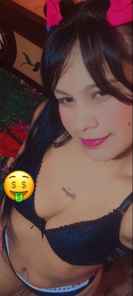 Naakte gelekte OnlyFans-foto van Carolina Carolina Lobos