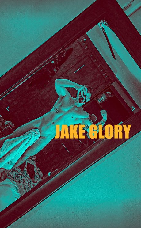 Naakte gelekte OnlyFans-foto van Jake Glory