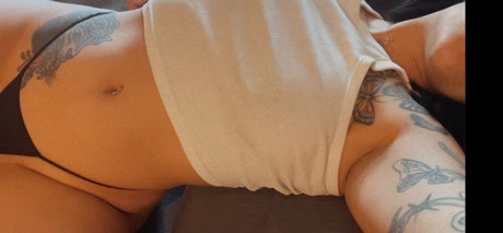 Naakte gelekte OnlyFans-foto van Octavia Rose