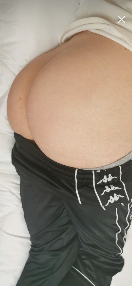 Naakte gelekte OnlyFans-foto van Dav7off