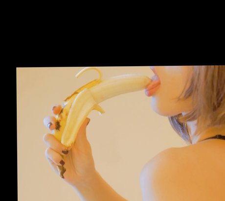 Naakte gelekte OnlyFans-foto van Onlybodylady