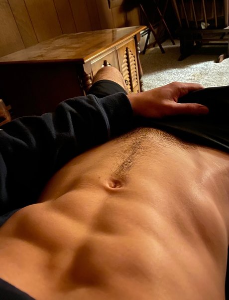 Naakte gelekte OnlyFans-foto van Ad