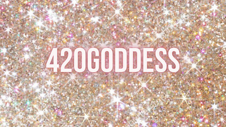 Naakte gelekte OnlyFans-foto van 420goddess