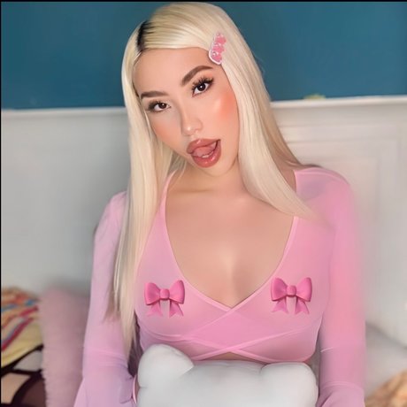 Naakte gelekte OnlyFans-foto van Abichota 