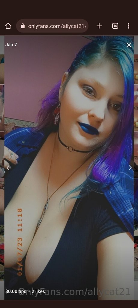 Naakte gelekte OnlyFans-foto van Alex Maddness