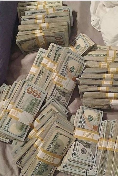 Naakte gelekte OnlyFans-foto van Karma 