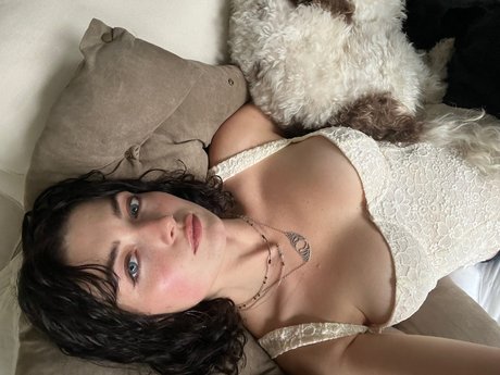 Naakte gelekte OnlyFans-foto van Olivia