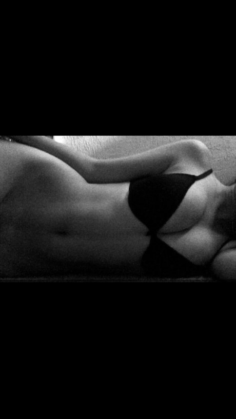 Naakte gelekte OnlyFans-foto van Brooklyn