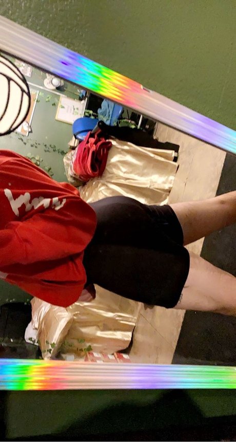 Naakte gelekte OnlyFans-foto van Pablo