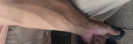 Naakte gelekte OnlyFans-foto van Filipe Barros 