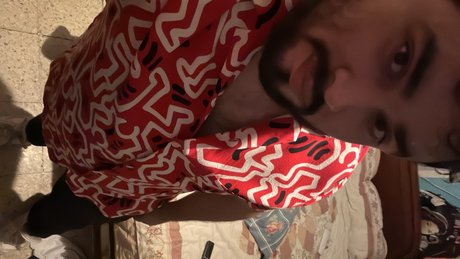 Naakte gelekte OnlyFans-foto van Oso Bearded