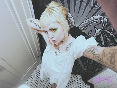 Ophelia 400 Videos